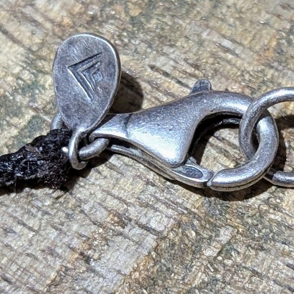 Freshwater pearl necklace with sterling silver pendant - Picture 3 of 3